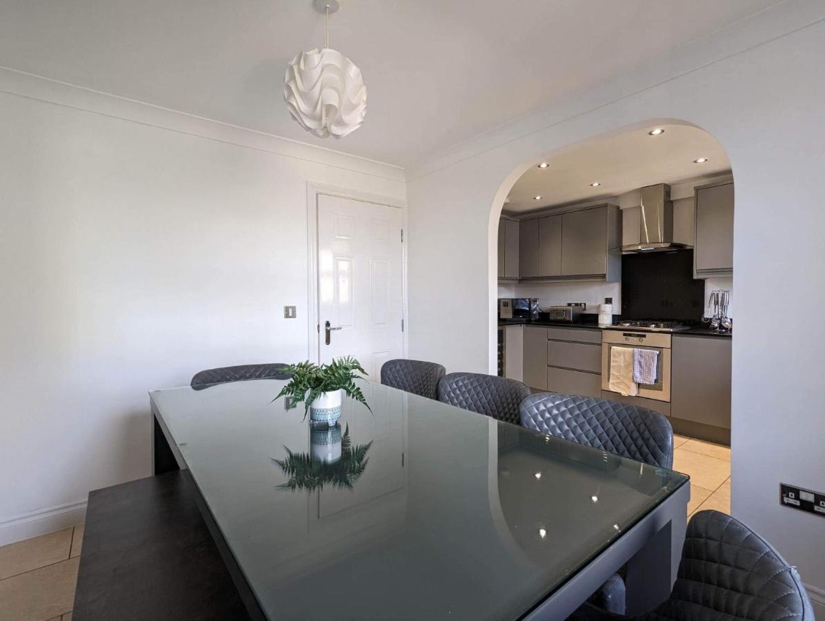 Kirkwood Drive Villa Durham Eksteriør billede