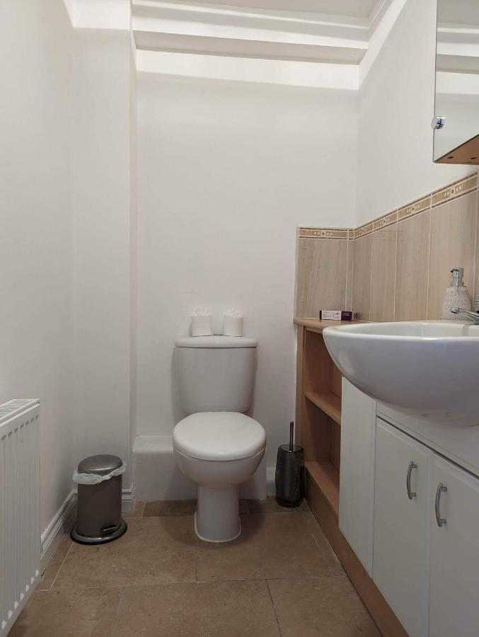 Kirkwood Drive Villa Durham Eksteriør billede